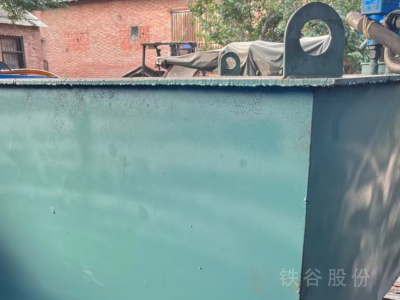 江陰產(chǎn)250噸立式打包機(jī)，包塊1.1?1.6米圖4