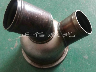 電動(dòng)車零部件連續(xù)光纖激光焊接機(jī)圖4